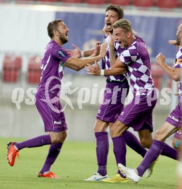 Fussball Regionalliga. Aufstiegs Play Off. SK Austria Klagenfurt gegen Parndorf. Torjubel Marko Dusak, Marco Leininger, Ali Hamdemir (Austria). KLagenfurt, am 9.6.2015.
Foto: Kuess
---
pressefotos, pressefotografie, kuess, qs, qspictures, sport, bild, bilder, bilddatenbank