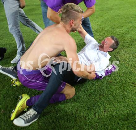 Fussball Regionalliga. Aufstiegs Play Off. SK Austria Klagenfurt gegen Parndorf. Marco Leininger, Trainer Manfred Bender (Austria). KLagenfurt, am 9.6.2015.
Foto: Kuess
---
pressefotos, pressefotografie, kuess, qs, qspictures, sport, bild, bilder, bilddatenbank