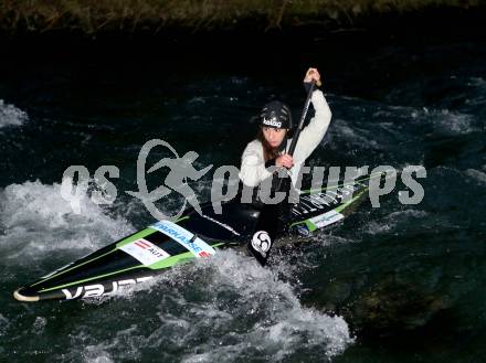 Wildwassersport. Kanu. Nadine Weratschnig. Klagenfurt, 4.11.2014.
Foto: Kuess
---
pressefotos, pressefotografie, kuess, qs, qspictures, sport, bild, bilder, bilddatenbank