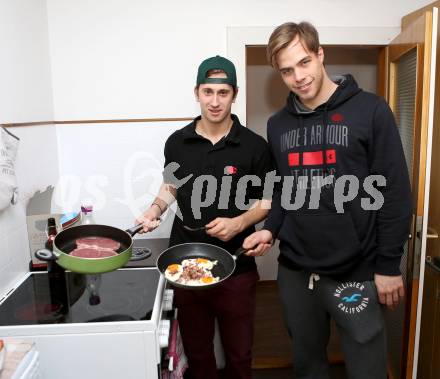 EBEL. Eishockey Bundesliga. Daniel Ban, Thomas Hundertpfund (KAC). Klagenfurt, am 22.11.2014.
Foto: Kuess
---
pressefotos, pressefotografie, kuess, qs, qspictures, sport, bild, bilder, bilddatenbank