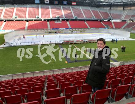 Eishockey. Kaerntner Freiluftderby. Vorschaufotos. Oliver Pilloni. Klagenfurt Woerthersee Stadion. 23.12.2014.
Foto: Kuess 
---
pressefotos, pressefotografie, kuess, qs, qspictures, sport, bild, bilder, bilddatenbank