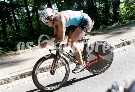 Ironman Austria. Radfahren. Lisa Huetthaller (AUT). Klagenfurt, am 28.6.2015.
Foto: Kuess
---
pressefotos, pressefotografie, kuess, qs, qspictures, sport, bild, bilder, bilddatenbank