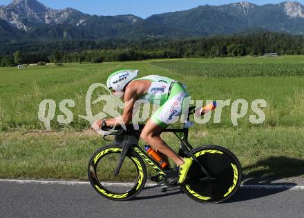 Ironman Austria. Radfahren. Marino Vanhoenacker (BEL). Klagenfurt, am 28.6.2015.
Foto: Kuess
---
pressefotos, pressefotografie, kuess, qs, qspictures, sport, bild, bilder, bilddatenbank