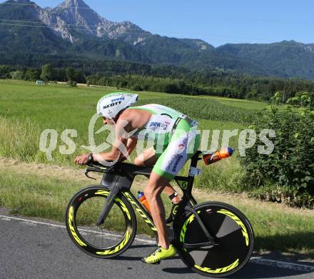 Ironman Austria. Radfahren. Marino Vanhoenacker (BEL). Klagenfurt, am 28.6.2015.
Foto: Kuess
---
pressefotos, pressefotografie, kuess, qs, qspictures, sport, bild, bilder, bilddatenbank