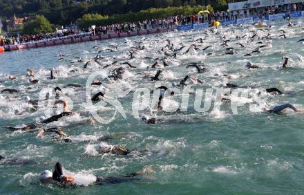 Ironman Austria. Schwimmstart, Schwimmen. Klagenfurt, am 28.6.2015.
Foto: Kuess
---
pressefotos, pressefotografie, kuess, qs, qspictures, sport, bild, bilder, bilddatenbank