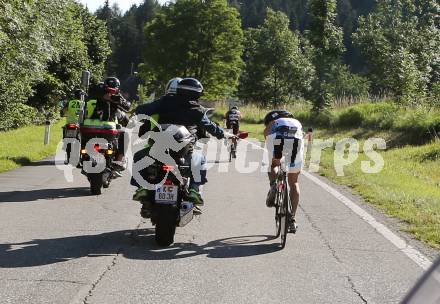 Ironman Austria. Radfahren. Andreas Giglmayr (AUT). Klagenfurt, am 28.6.2015.
Foto: Kuess
---
pressefotos, pressefotografie, kuess, qs, qspictures, sport, bild, bilder, bilddatenbank