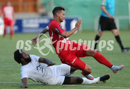 Fussball Testspiel. Annabichler SV gegen SK Austria Klagenfurt. Christian Makanda Mpaka, (ASV), Marco Sahanek  (Austria). Welzenegg, am 29.6.2015.
Foto: Kuess
---
pressefotos, pressefotografie, kuess, qs, qspictures, sport, bild, bilder, bilddatenbank