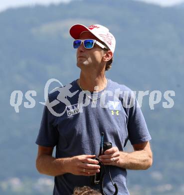 Schi Nordisch. Schispringen. Training OESV in der Villacher Alpenarena.  Trainer Heinz Kuttin. Villach, am 30.6.2015.
Foto: Kuess
---
pressefotos, pressefotografie, kuess, qs, qspictures, sport, bild, bilder, bilddatenbank