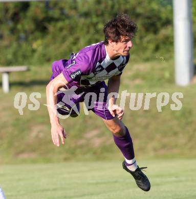 Fussball Testspiel. SK Austria Klagenfurt gegen NK Nova Gorica. Christian Falk (Austria). Ludmannsdorf, am 1.7.2015.
Foto: Kuess
---
pressefotos, pressefotografie, kuess, qs, qspictures, sport, bild, bilder, bilddatenbank