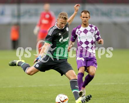 Fussball Testspiel. SK Austria Klagenfurt gegen Schalke 04. Raiko Rep,  (Austria Klagenfurt), Marvin Friedrich (Schalke). Klagenfurt, am 8.7.2015.
Foto: Kuess
---
pressefotos, pressefotografie, kuess, qs, qspictures, sport, bild, bilder, bilddatenbank