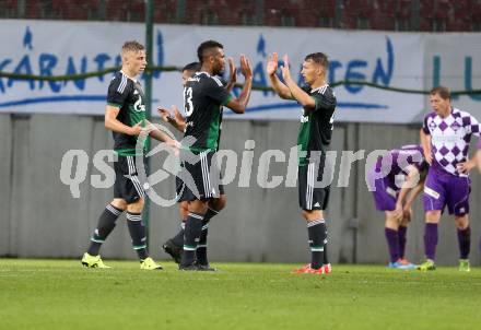 Fussball Testspiel. SK Austria Klagenfurt gegen Schalke 04. Torjubel   (Schalke). Klagenfurt, am 8.7.2015.
Foto: Kuess
---
pressefotos, pressefotografie, kuess, qs, qspictures, sport, bild, bilder, bilddatenbank