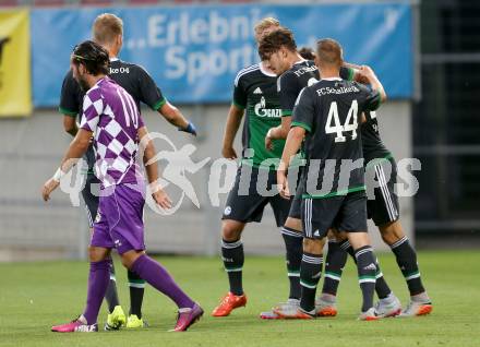 Fussball Testspiel. SK Austria Klagenfurt gegen Schalke 04. Torjubel Schalke. Klagenfurt, am 8.7.2015.
Foto: Kuess
---
pressefotos, pressefotografie, kuess, qs, qspictures, sport, bild, bilder, bilddatenbank