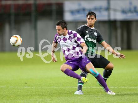 Fussball Testspiel. SK Austria Klagenfurt gegen Schalke 04. Domasoj Beslic, (Austria Klagenfurt), Kaan Ayhan  (Schalke). Klagenfurt, am 8.7.2015.
Foto: Kuess
---
pressefotos, pressefotografie, kuess, qs, qspictures, sport, bild, bilder, bilddatenbank