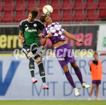 Fussball Testspiel. SK Austria Klagenfurt gegen Schalke 04. Matthias Arnold,  (Austria Klagenfurt), Roman Neustaedter (Schalke). Klagenfurt, am 8.7.2015.
Foto: Kuess
---
pressefotos, pressefotografie, kuess, qs, qspictures, sport, bild, bilder, bilddatenbank