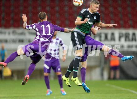 Fussball Testspiel. SK Austria Klagenfurt gegen Schalke 04. Raiko Rep, Jonas Warmuth, (Austria Klagenfurt),   Felix Platte (Schalke). Klagenfurt, am 8.7.2015.
Foto: Kuess
---
pressefotos, pressefotografie, kuess, qs, qspictures, sport, bild, bilder, bilddatenbank