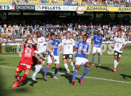 Fussball Testspiel. RZ Pellets WAC gegen Schalke 04. Alexander Kofler, Michael Sollbauer, Silvio Carlos De Oliveira, Daniel Drescher, (WAC),   Klaas-Jan Huntelaar (Schalke). Wolfsberg, am 10.7.2015.
Foto: Kuess
---
pressefotos, pressefotografie, kuess, qs, qspictures, sport, bild, bilder, bilddatenbank