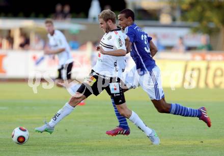 Fussball Testspiel. RZ Pellets WAC gegen Schalke 04. Manuel Weber, (WAC),  Joel Matip  (Schalke). Wolfsberg, am 10.7.2015.
Foto: Kuess
---
pressefotos, pressefotografie, kuess, qs, qspictures, sport, bild, bilder, bilddatenbank