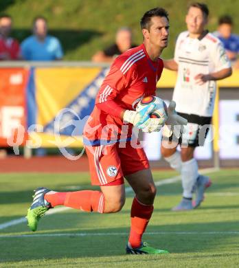 Fussball Testspiel. RZ Pellets WAC gegen Schalke 04.  Michael Gspurnig  (Schalke). Wolfsberg, am 10.7.2015.
Foto: Kuess
---
pressefotos, pressefotografie, kuess, qs, qspictures, sport, bild, bilder, bilddatenbank