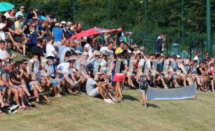 Fussball OEFB Cup. ASKOE Koettmannsdorf gegen RZ Pellets WAC. Fans. Koettmannsdorf, am 19.7.2015.
Foto: Kuess
---
pressefotos, pressefotografie, kuess, qs, qspictures, sport, bild, bilder, bilddatenbank