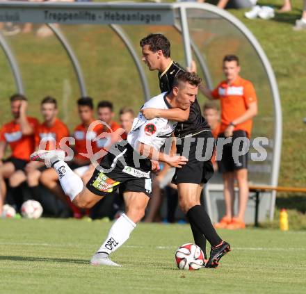 Fussball OEFB Cup. ASKOE Koettmannsdorf gegen RZ Pellets WAC.  Christoph Pibal,  (Koettmannsdorf), Christopher Wernitznig (WAC). Koettmannsdorf, am 19.7.2015.
Foto: Kuess
---
pressefotos, pressefotografie, kuess, qs, qspictures, sport, bild, bilder, bilddatenbank