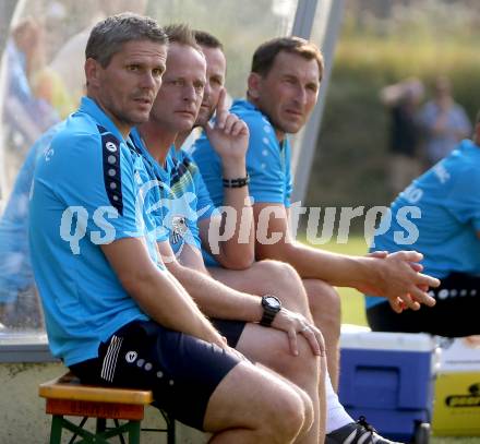 Fussball OEFB Cup. ASKOE Koettmannsdorf gegen RZ Pellets WAC.  Trainer Dietmar Kuehbauer, Co-Trainer Manfred Nastl, Co-Trainer Hannes Jochum, Tormanntrainer Adi Preschern (WAC). Koettmannsdorf, am 19.7.2015.
Foto: Kuess
---
pressefotos, pressefotografie, kuess, qs, qspictures, sport, bild, bilder, bilddatenbank