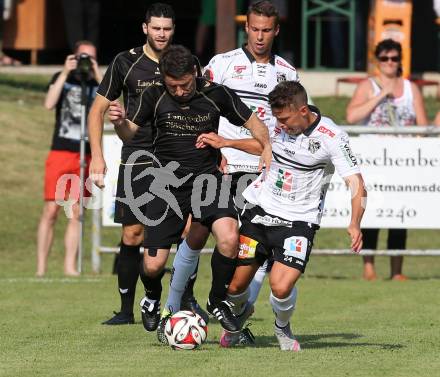 Fussball OEFB Cup. ASKOE Koettmannsdorf gegen RZ Pellets WAC.  Christian Sablatnig,  (Koettmannsdorf), Christopher Wernitznig (WAC). Koettmannsdorf, am 19.7.2015.
Foto: Kuess
---
pressefotos, pressefotografie, kuess, qs, qspictures, sport, bild, bilder, bilddatenbank