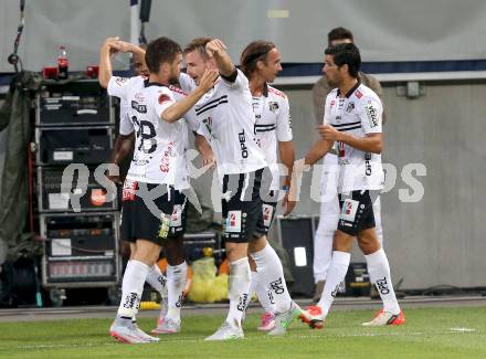 Fussball. UEFA Europa League 2015/2016. Second Qualifying Round. RZ Pellets WAC gegen FC Shakhtyor Soligorsk. Torjubel Michael Sollbauer, Thomas Zuendel (WAC). Klagenfurt, am 23.7.2015.
Foto: Kuess
---
pressefotos, pressefotografie, kuess, qs, qspictures, sport, bild, bilder, bilddatenbank