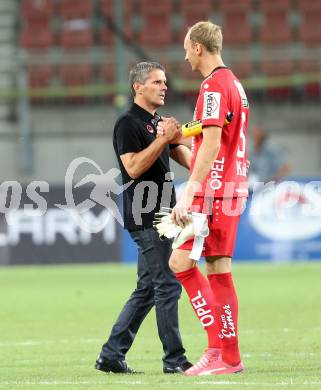 Fussball. UEFA Europa League 2015/2016. Second Qualifying Round. RZ Pellets WAC gegen FC Shakhtyor Soligorsk. Trainer Dietmar Kuehbauer, Alexander Kofler (WAC). Klagenfurt, am 23.7.2015.
Foto: Kuess
---
pressefotos, pressefotografie, kuess, qs, qspictures, sport, bild, bilder, bilddatenbank