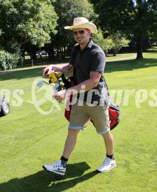 Lederhosen- und Trachten-Golfturnier. Michael Raffl.
Klopeiner See, 11. Juli 2015
Foto: Kuess
---
pressefotos, pressefotografie, kuess, qs, qspictures, sport, bild, bilder, bilddatenbank