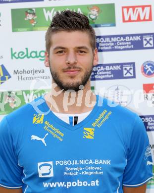 Fussball. Unterliga Ost. DSG Sele Zell. Jamsedin Sahdanovic. Sele Zell, 22.7.2015.
Foto: Kuess
---
pressefotos, pressefotografie, kuess, qs, qspictures, sport, bild, bilder, bilddatenbank