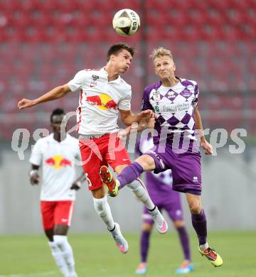 Fussball. Sky go Erste Liga. SK Austria Klagenfurt gegen FC Liefering. Matthias Koch, (Klagenfurt), Mathias Honsak (Liefering). Klagenfurt, am 24.7.2015.
Foto: Kuess
---
pressefotos, pressefotografie, kuess, qs, qspictures, sport, bild, bilder, bilddatenbank