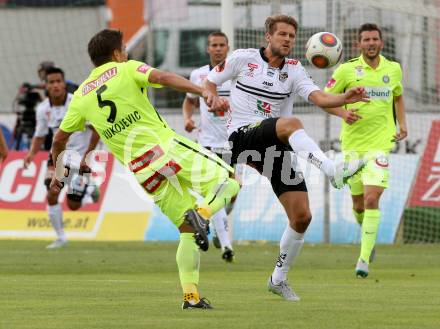 Fussball. Tipico Bundesliga. RZ Pellets WAC gegen FK Austria Wien. Boris Huettenbrenner, (WAC),  Ognjen Vukojevic  (Wien). Wolfsberg, am 26.7.2015.
Foto: Kuess
Foto: Kuess

---
pressefotos, pressefotografie, kuess, qs, qspictures, sport, bild, bilder, bilddatenbank