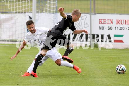 Fussball Regionalliga. Annabichler SV gegen RZ Pellets WAC Amateure.  Abian Jose Serrano Davila,  (ASV), Alexander Hofer (WAC). Annabichl, am 26.7.2015.
Foto: Kuess
---
pressefotos, pressefotografie, kuess, qs, qspictures, sport, bild, bilder, bilddatenbank