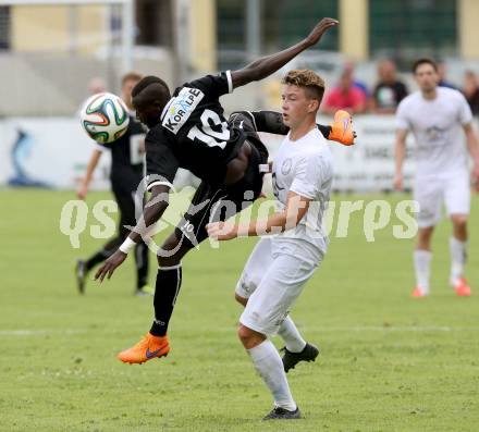 Fussball Regionalliga. Annabichler SV gegen RZ Pellets WAC Amateure.  Matthias Philipp Gaggl, (ASV), Bunabass Ceesay (WAC). Annabichl, am 26.7.2015.
Foto: Kuess
---
pressefotos, pressefotografie, kuess, qs, qspictures, sport, bild, bilder, bilddatenbank