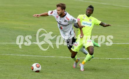 Fussball. Tipico Bundesliga. RZ Pellets WAC gegen FK Austria Wien. Boris Huettenbrenner, (WAC),  Kayode Olarenwaju Ayobami  (Wien). Wolfsberg, am 26.7.2015.
Foto: Kuess
Foto: Kuess

---
pressefotos, pressefotografie, kuess, qs, qspictures, sport, bild, bilder, bilddatenbank