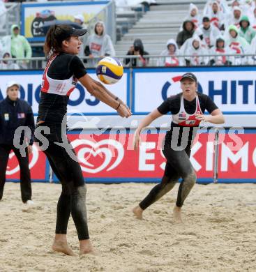 2015 CEV A1 Beachvolleyball Europameisterschaft. Lena Maria PLESIUTSCHNIG, Katharina Elisabeth SCHUETZENHOEFER (AUT). Klagenfurt, 28.7.2015.
Foto: Kuess
---
pressefotos, pressefotografie, kuess, qs, qspictures, sport, bild, bilder, bilddatenbank