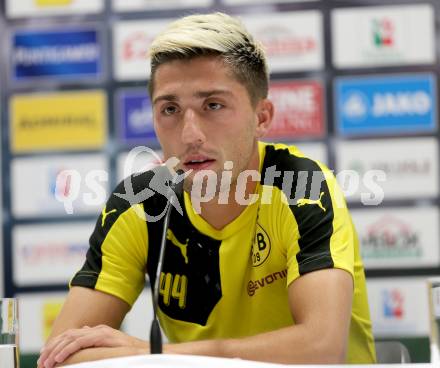 Fussball. UEFA Europa League 2015/2016. Third qualifying round. RZ Pellets WAC gegen Borussia Dortmund. Pressekonferenz.  Kevin Kampl (Dortmund). Klagenfurt, am 29.7.2015.
Foto: Kuess 
---
pressefotos, pressefotografie, kuess, qs, qspictures, sport, bild, bilder, bilddatenbank