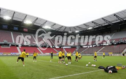 Fussball. UEFA Europa League 2015/2016. Third qualifying round. RZ Pellets WAC gegen Borussia Dortmund. Training (Dortmund). Klagenfurt, am 29.7.2015.
Foto: Kuess 
---
pressefotos, pressefotografie, kuess, qs, qspictures, sport, bild, bilder, bilddatenbank