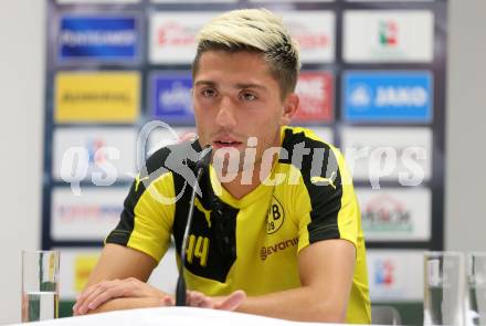 Fussball. UEFA Europa League 2015/2016. Third qualifying round. RZ Pellets WAC gegen Borussia Dortmund. Pressekonferenz.  Kevin Kampl (Dortmund). Klagenfurt, am 29.7.2015.
Foto: Kuess 
---
pressefotos, pressefotografie, kuess, qs, qspictures, sport, bild, bilder, bilddatenbank