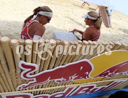 2015 CEV A1 Beachvolleyball Europameisterschaft. Barbara Hansel, Stefanie Schwaiger (AUT). Klagenfurt, 28.7.2015.
Foto: Kuess
---
pressefotos, pressefotografie, kuess, qs, qspictures, sport, bild, bilder, bilddatenbank