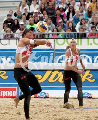 2015 CEV A1 Beachvolleyball Europameisterschaft. Barbara Hansel, Stefanie Schwaiger (AUT). Klagenfurt, 29.7.2015.
Foto: Kuess
---
pressefotos, pressefotografie, kuess, qs, qspictures, sport, bild, bilder, bilddatenbank