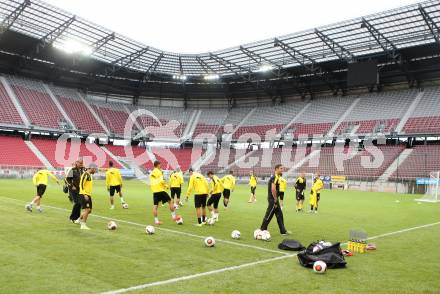 Fussball. UEFA Europa League 2015/2016. Third qualifying round. RZ Pellets WAC gegen Borussia Dortmund. Training (Dortmund). Klagenfurt, am 29.7.2015.
Foto: Kuess 
---
pressefotos, pressefotografie, kuess, qs, qspictures, sport, bild, bilder, bilddatenbank