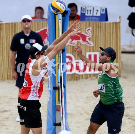 2015 CEV A1 Beachvolleyball Europameisterschaft. Robin Seidl,  (AUT), Adrian Ignacio CARAMBULA (ITA). Klagenfurt, 30.7.2015.
Foto: Kuess
---
pressefotos, pressefotografie, kuess, qs, qspictures, sport, bild, bilder, bilddatenbank