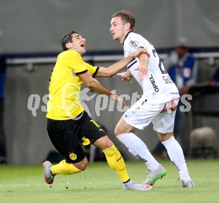 Fussball. UEFA Europa League 2015/2016. Third qualifying round. RZ Pellets WAC gegen Borussia Dortmund. Michael Sollbauer, (WAC), Henrikh Mkhitaryan  (Dortmund). Klagenfurt, am 30.7.2015.
Foto: Kuess 
---
pressefotos, pressefotografie, kuess, qs, qspictures, sport, bild, bilder, bilddatenbank