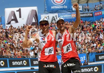 2015 CEV A1 Beachvolleyball Europameisterschaft. Jubel Robin Seidl, Alexander Xandi Huber  (AUT). Klagenfurt, 31.7.2015.
Foto: Kuess
---
pressefotos, pressefotografie, kuess, qs, qspictures, sport, bild, bilder, bilddatenbank