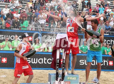 2015 CEV A1 Beachvolleyball Europameisterschaft. Alex RANGHIERI (ITA), Janis SMEDINS, Aleksandrs SAMOILOVS (LAT). Klagenfurt, 2.8.2015
Foto: Kuess
---
pressefotos, pressefotografie, kuess, qs, qspictures, sport, bild, bilder, bilddatenbank