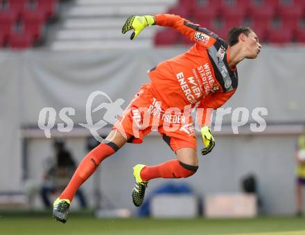 Fussball. Sky go Erste Liga. SK Austria Klagenfurt gegen Floridsdorfer AC.  Tino Casali (FAC). KLagenfurt, am 4.8.2015.
Foto: Kuess
---
pressefotos, pressefotografie, kuess, qs, qspictures, sport, bild, bilder, bilddatenbank