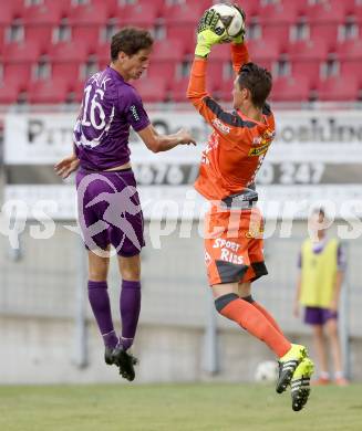 Fussball. Sky go Erste Liga. SK Austria Klagenfurt gegen Floridsdorfer AC.  Christian Falk, (Austria), Tino Casali (FAC). KLagenfurt, am 4.8.2015.
Foto: Kuess
---
pressefotos, pressefotografie, kuess, qs, qspictures, sport, bild, bilder, bilddatenbank