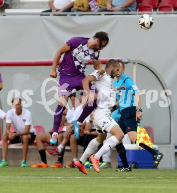 Fussball. Sky go Erste Liga. SK Austria Klagenfurt gegen Floridsdorfer AC. Matthias Sereinig (Austria), Marko Brekalo (FAC). KLagenfurt, am 4.8.2015.
Foto: Kuess
---
pressefotos, pressefotografie, kuess, qs, qspictures, sport, bild, bilder, bilddatenbank