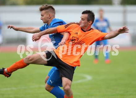 Fussball Unterliga West. VSV gegen Dellach/Drau. Anton Martinovic,  (VSV),  Amer Jukan (Dellach). Villach Lind, am 1.8.2015.
Foto: Kuess
---
pressefotos, pressefotografie, kuess, qs, qspictures, sport, bild, bilder, bilddatenbank